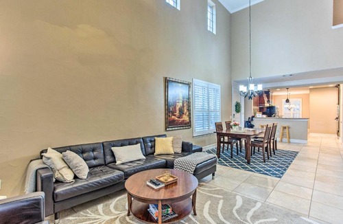 Plano House | Gorgeous Plano Townhome w/Patio & Grill!