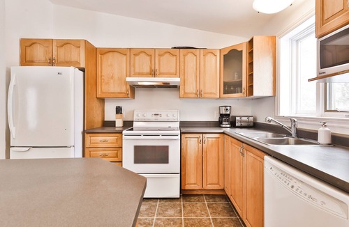 Mille-Isles House | GORGEOUS Quiet Cottage ~ Pool - Nature ~ Family