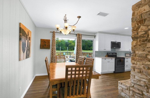 Wimberley House | Gorgeous recently renovated 4 bedroom home with a pool and hot tub