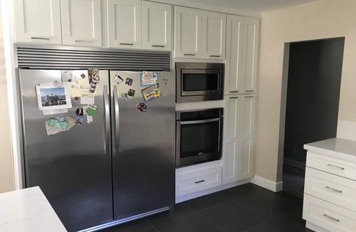 Canoga Park House | Gorgeous Remodeled 3 Beds, 2 Baths in Prime location.