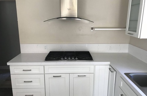 Canoga Park House | Gorgeous Remodeled 3 Beds, 2 Baths in Prime location.