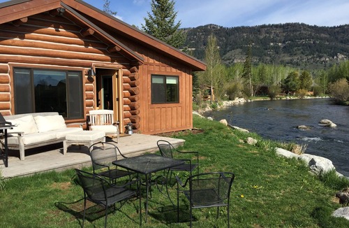 Wilson Cabin | Gorgeous Restored Historic Cabin