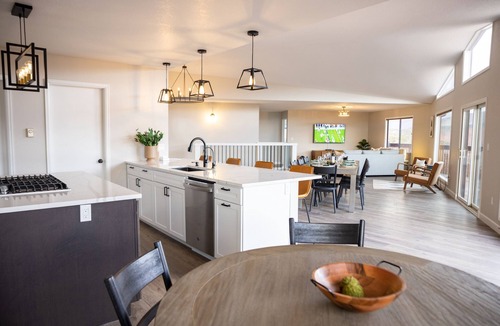 Glenwood Springs House | Gorgeous Retreat with Mountain Views, Open Living, Game Room, Hot Tub