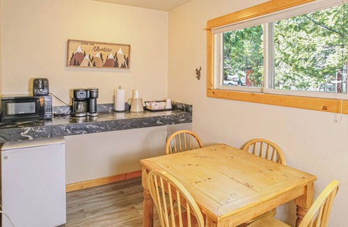 Estes Park Hotel | Gorgeous River Motel with Views - NR200