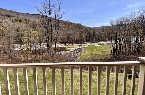 Lincoln Condo | Gorgeous River & Mtn Views , 4.95 Star Studio, Pool & Hot Tub