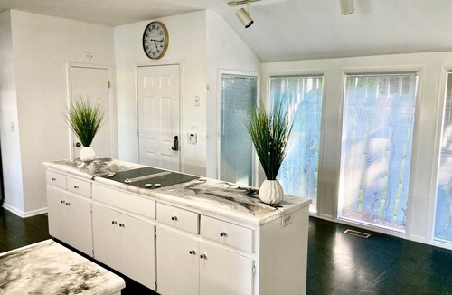 West End House | GORGEOUS RIVERFRONT "WOW" RETREAT OVERLOOKING THE SAVANNAH RIVER!