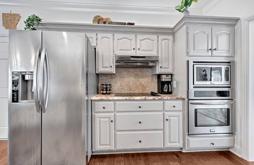 Rogers House | Gorgeous Rogers, Bentonville Home with Pool HotTub& Huge Yard