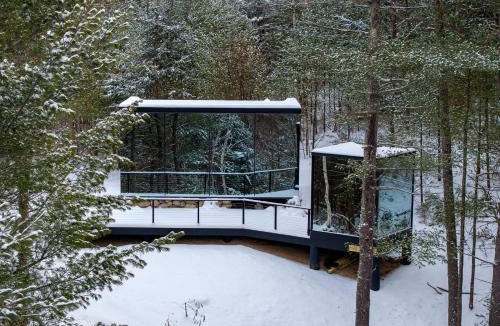 Jay House | Gorgeous Scandinavian Mirror Glass Cabin in the Adirondacks for an Unforgettable Getaway in Jay, New York