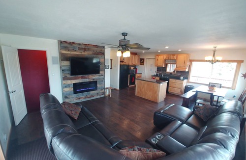 Duchesne Cabin | Gorgeous, Secluded Cabin on 40+ acres by Starvation Reservoir!