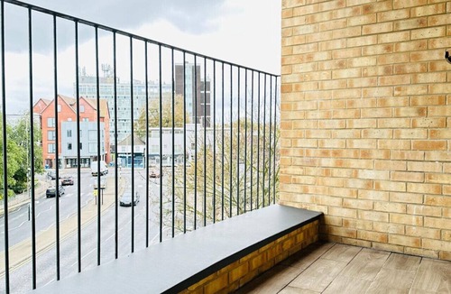 Brentwood Apartment | Gorgeous serene spacious luxury apartment