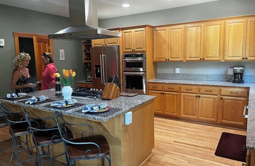 Kings Beach Cabin | Gorgeous, Spacious & Cozy Cabin in Kings Beachn