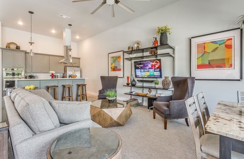 Fort Worth House | GORGEOUS & SPACIOUS LUXURY DOWNTOWN FORT WORTH TOWNHOME, CLOSE TO EVERYTHING!
