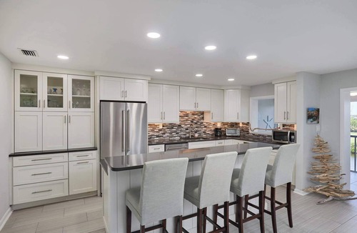 Sanibel Apartment | Gorgeous Spanish Cay Residence, Steps to Beach
