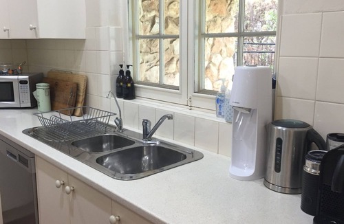 Encounter Bay House | Gorgeous Stone Cottage on the Seafront