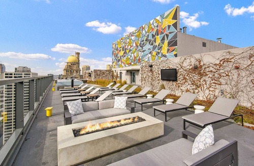 Streeterville Apartment | Gorgeous Streeterville 1BR w/Pool & Gym, nr Riverwalk, by Blueground