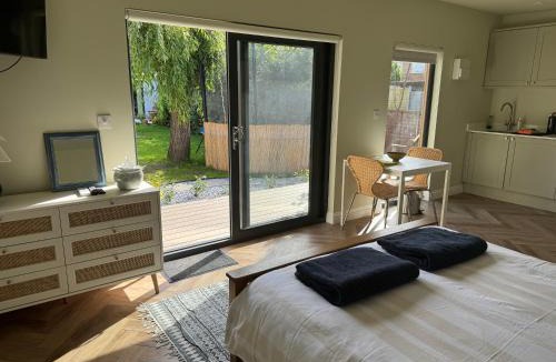 Cherry Hinton Apartment | Gorgeous studio!