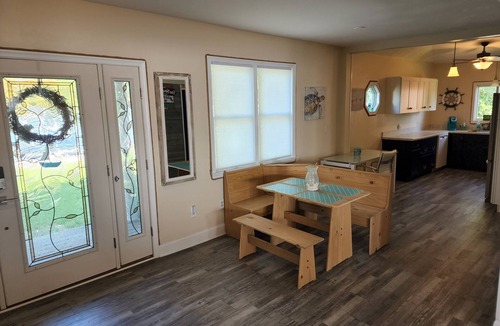 Valley Lee House | Gorgeous Sunsets & Waves Heard From Bed. Why Wait?