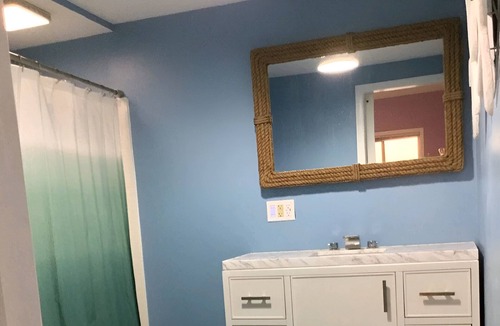 Valley Lee House | Gorgeous Sunsets & Waves Heard From Bed. Why Wait?