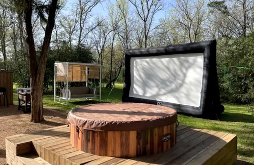 Bastrop RV Rental | Gorgeous Texas Glamping Retreat on Lake Bastrop
