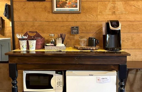 Dripping Springs Cabin | Gorgeous Texas Hill Country Rental near Austin for a Relaxing Getaway in Texas