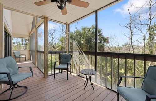 The Dunes House | Gorgeous Three Bedroom Home in the Dunes with Bikes, Steps to Beach