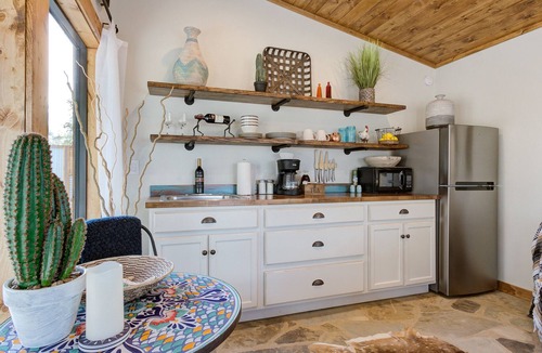 Hondo Cabin | Gorgeous Tiny House Retreat With Hot Tub