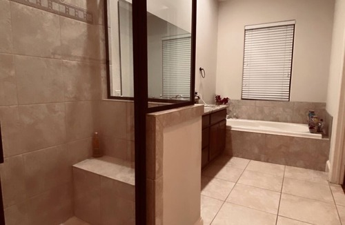 Woodlake - Briar Meadow House | Gorgeous Townhouse in Galleria