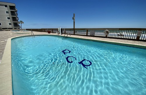 Garden City Condo | GORGEOUS TWO BEDROOM CONDO RIGHT ON THE ATLANTIC OCEAN!