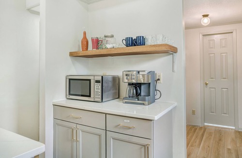 Terrell House | Gorgeous 3-bedroom house with AC near Lake Norman of Catawba