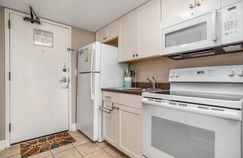 Myrtle Beach Condo | Gorgeous View Oceanfront Condo w/Hug Sundeck Balcony