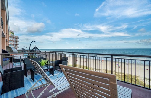 Myrtle Beach Condo | Gorgeous View Oceanfront Condo w/Hug Sundeck Balcony