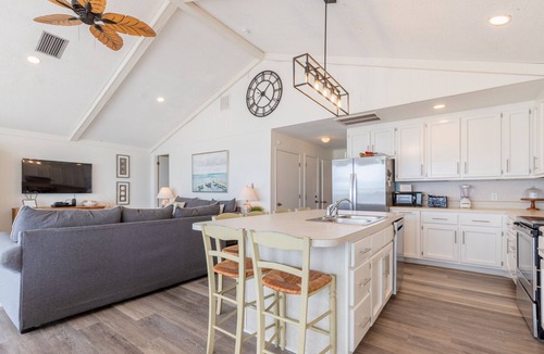Surf Side Shores House | Gorgeous Views! 5BR directly on the beach!nGreat covered Deck overlooking water!