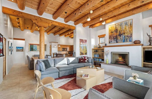 Tesuque Villa | Gorgeous Views, Art & Kiva Fireplaces