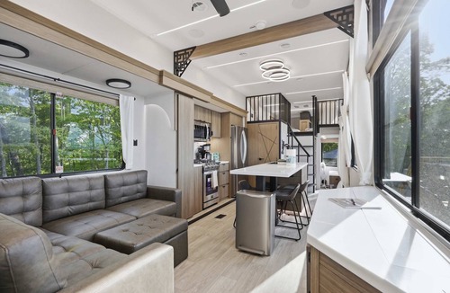 Tallassee House | Gorgeous views of the Smoky Mountains Family