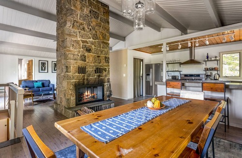 Glenford House | Gorgeous Villa w/Mountain Views, pool, hot tub!