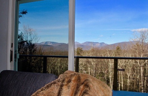 Glenford House | Gorgeous Villa w/Mountain Views, pool, hot tub!