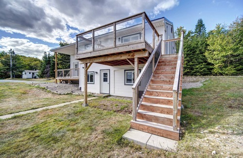 Conrod Settlement Cottage | Gorgeous Waterfront Cottage only 45 minutes from Halifax