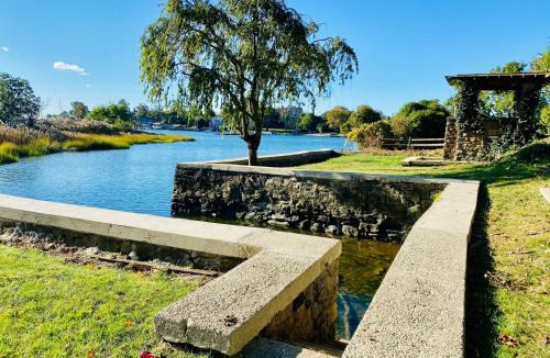 Mamaroneck Villa | GORGEOUS WATER FRONT HOUSE/HUGE GARDEN & SEA ACCESS