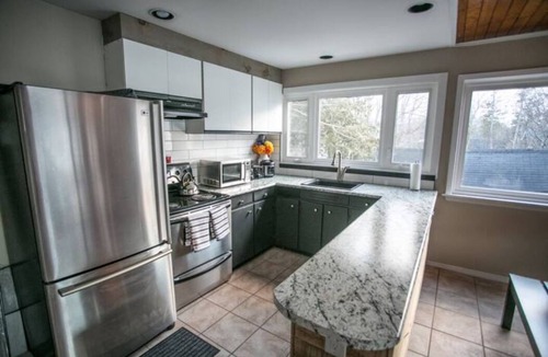 Scugog Cottage | Gorgeous Waterfront Cottage 1 Hour from Toronto