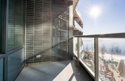 Central Waterfront Condo | Gorgeous Waterfront Condo