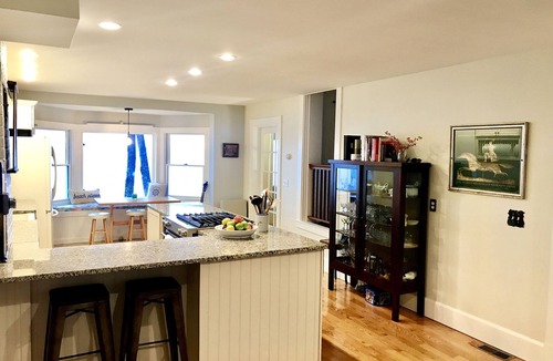 Bayside House | Gorgeous Waterfront Estate In Historic Bayside