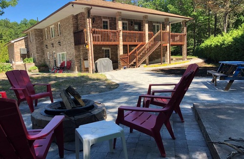 Lafontaine House | Gorgian Bay cottage for rent in Tiny