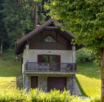 Presika Ski Chalet | Gorska bajka - Smreka, kuća za odmor i wellness