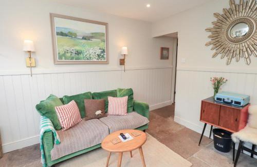 Kendal House | Gosling Cottage