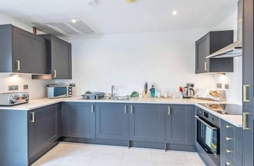 Heswall Apartment | Gospel Heights Top Floor 1 Bed