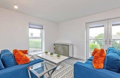 Heswall Apartment | Gospel Heights Top Floor 1 Bed