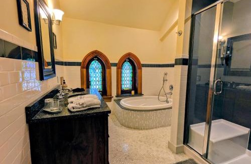 Clifton Heights Bed & Breakfast | Gothic Heights Inn