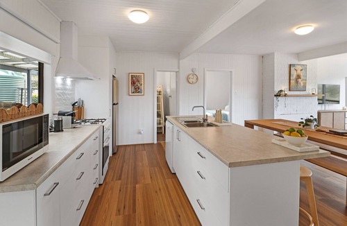 Goughs Bay House | Goughs Gem