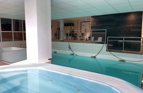 Eaux-Bonnes Apartment | Gourette Apartment - 9 people, 59 m², Pool, WIFI, Pets allowed