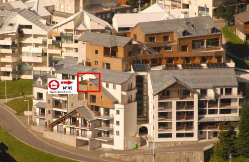 Eaux-Bonnes Apartment | Gourette: Appartement 8 pers, 56m² avec Animaux admis - FR-1-860-23